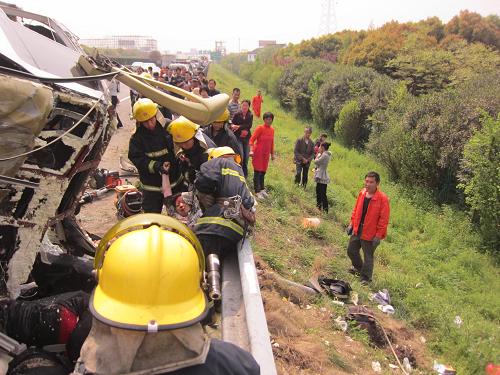 贾汪新闻最新消息，车祸事件报道